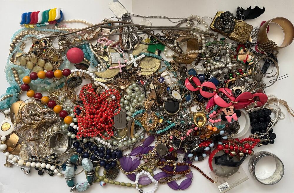 9 pounds jewelry Junk Drawer Lot vintage Estate auction AS IS